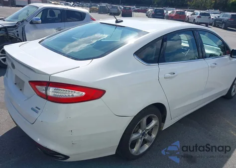 2015 Ford Fusion Se z USA, uszkodzony, nr VIN 3FA6P0H94FR309798